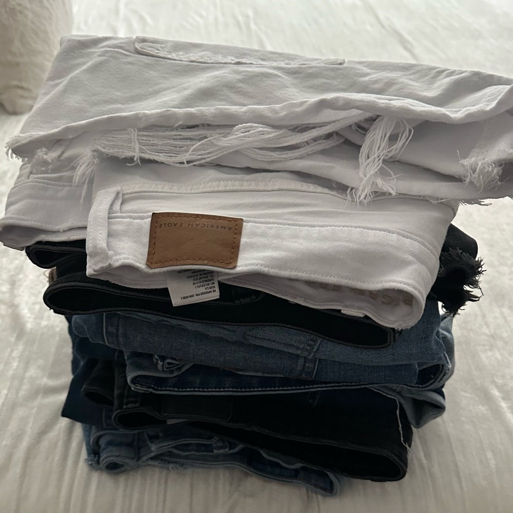 9 pairs American Eagle shorts size 18
